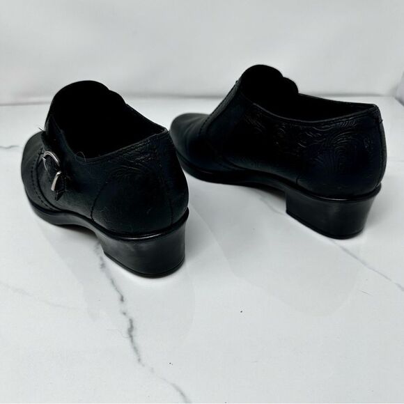 Walking Cradles Clogs- Size 6 - Picture 10 of 12